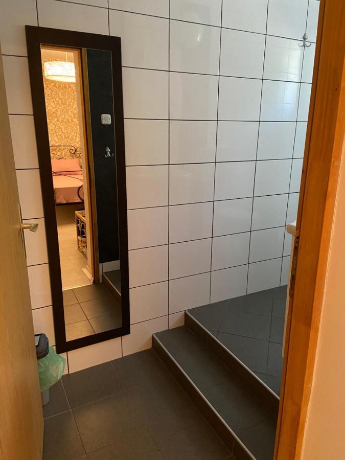 סנג' Rooms Milena מראה חיצוני תמונה