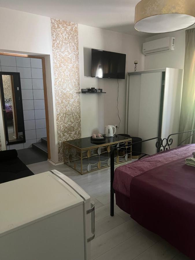 סנג' Rooms Milena מראה חיצוני תמונה